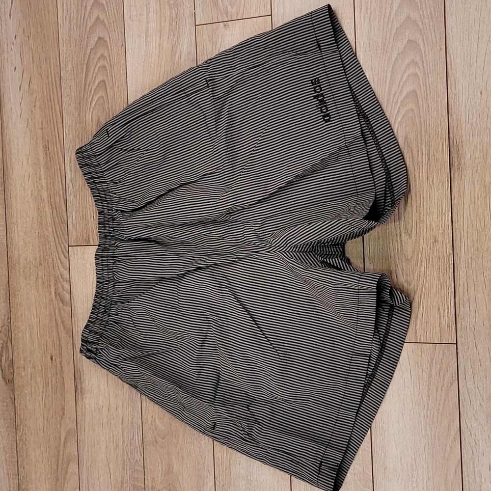 ADIDAS Grey Black Striped Lauderdale VTG Mens Large Athletic Running Shorts RARE